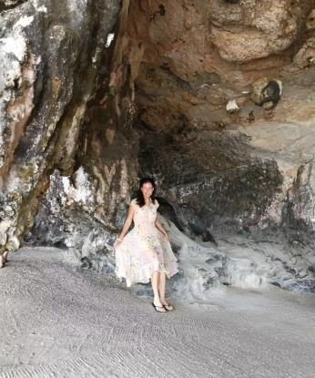 Со мной ты откроешь для себя мир наслаждения и удовольствия. У меня есть опыт, о котором мечтает каждый. Мои услуги полны разнообразия, я готова исполнить все твои фантазии. Экспериментировать - это мое хобби. В отзывах меня называют и чувственной, и нежной, и страстной одновременно. Жду тебя в своей уютной квартирке, чтобы наш встреча стала памятной и незабываемой. Посмотри мои фото, они доказывают, что я - настоящая красотка, и ты убедишься в этом, когда мы встретимся. Не упусти шанс испытать настоящий эмоциональный всплеск и страсть со мной. Жду звонка от тебя, мой дорогой! 😘 48, 28 лет